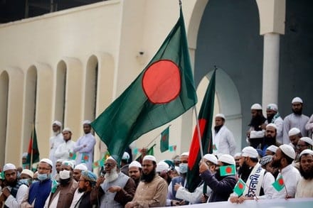 ইসলামি রাজনীতি ও কুরআনের আয়াতের ভুল ব্যাখ্যা